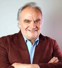 Todd Thomas headshot
