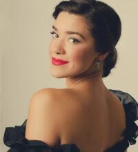 Angeline headshot